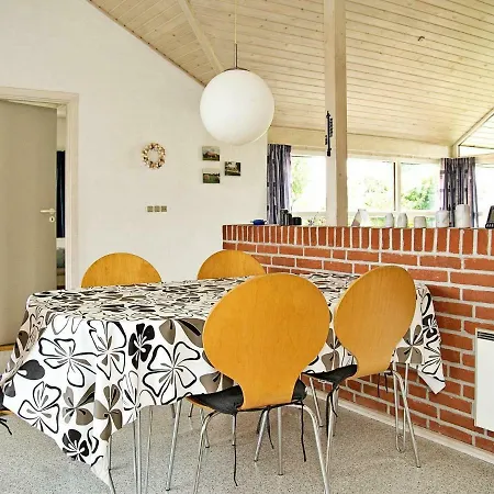 Dom wakacyjny Three-bedroom Holiday In Haderslev 3 *