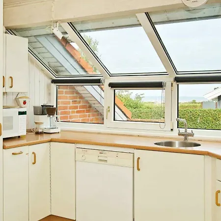 Dom wakacyjny Three-bedroom Holiday In Haderslev 3 *